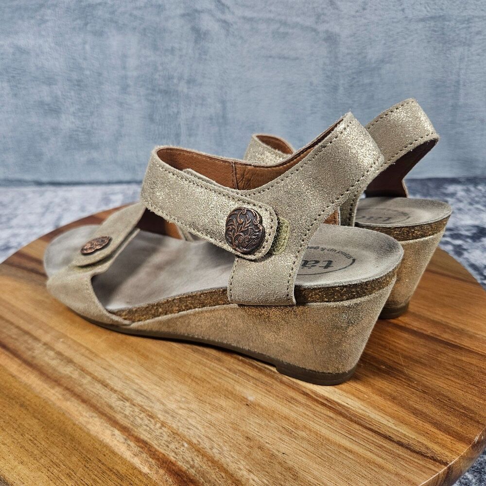 Taos Festival Sandals Womens Size 7 Beige Shimmer Leather Wedge Comfort Strappy - Picture 4 of 11